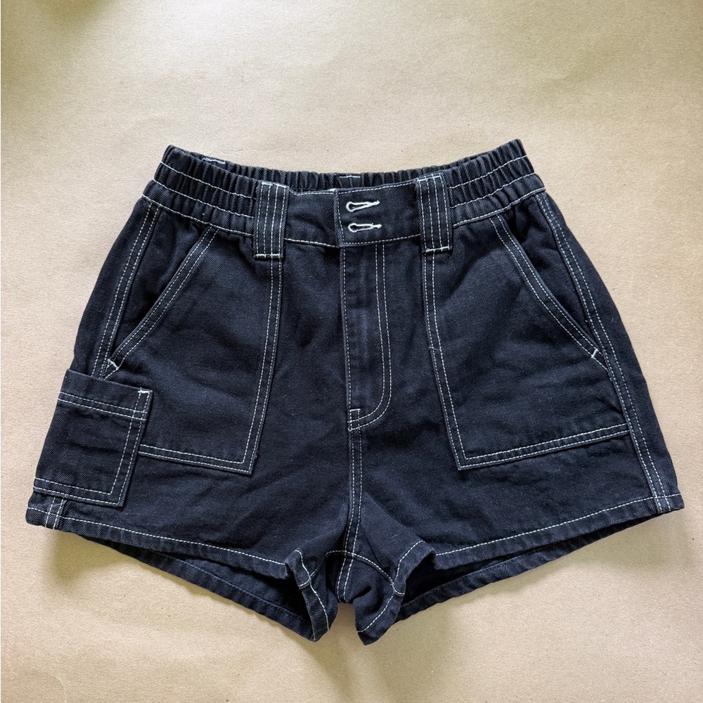 Women's Black High-Waist Contrast-Stitch Jean Shorts